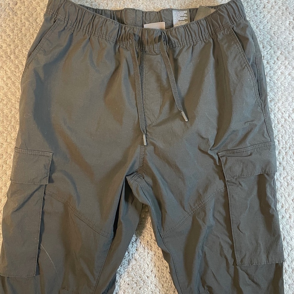H&M Slim Fit Cargo Jogger Pants Black Womens Size L Drawstring Waist Flaw - Picture 2 of 9
